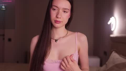 Snapshot of justbarbie_new_ chatting on 09-20-25, 07:48 Katarina online show from 09-20-25, 07:48