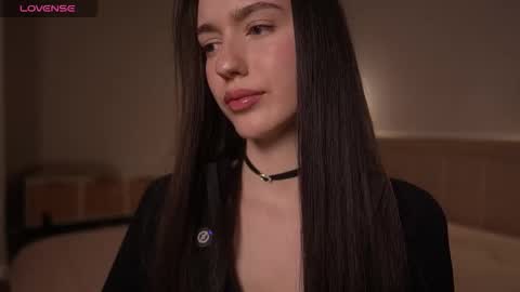 Snapshot of justbarbie_new_ chatting on 09-28-25, 08:47 Katarina online show from 09-28-25, 08:47