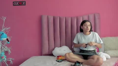 JUSTIN Y JAZMIN online show from 01-24-25, 07:18