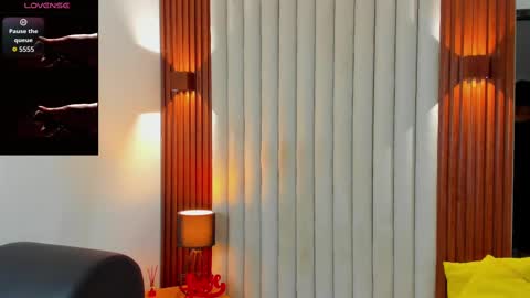 Snapshot of justin_mack_ chatting on 10-30-25, 07:36 Justin online show from 10-30-25, 07:36