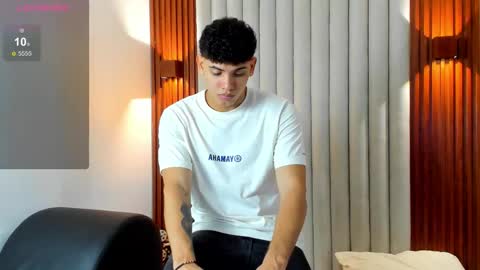 Justin online show from 11-11-25, 11:54