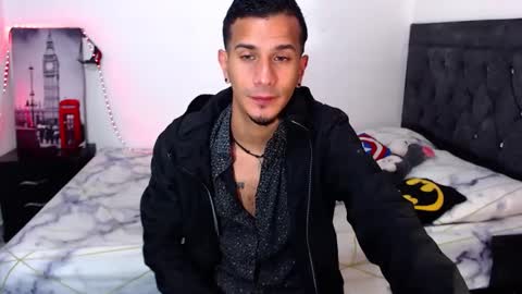 JUSTIN online show from 09-19-25, 01:40