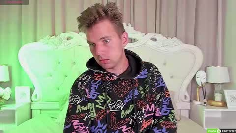 Arthur online show from 11-30-25, 08:18