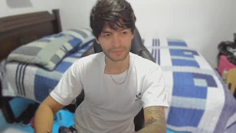 Snapshot of justin_stark1 chatting on 02-04-25, 05:55 Diego online show from 02-04-25, 05:55