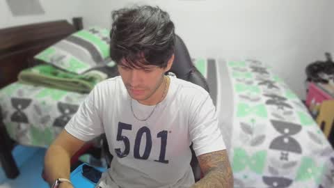 Snapshot of justin_stark1 chatting on 02-17-25, 11:53 Diego online show from 02-17-25, 11:53