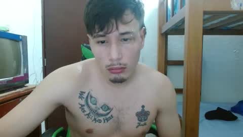 justin_taylor02 online show from 10-20-25, 05:57