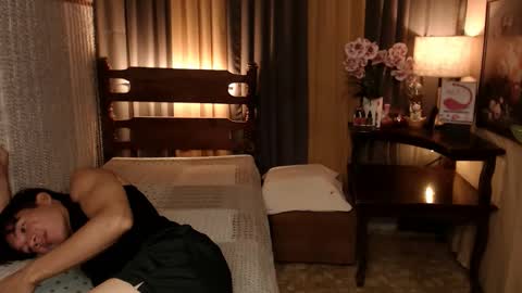 justine_hunk online show from 12-31-24, 02:08