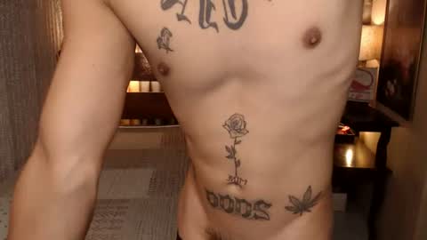 Snapshot of justine_hunk chatting on 06-17-26, 06:38 justine_hunk online show from 06-17-26, 06:38
