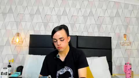 Justine online show from 12-01-25, 03:33