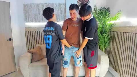 Snapshot of justingtime21 chatting on 12-16-25, 06:18 justingtime21 online show from 12-16-25, 06:18