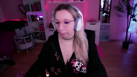 Kerry online show from 03-04-25, 08:57