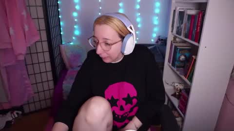 Kerry online show from 10-15-25, 08:14