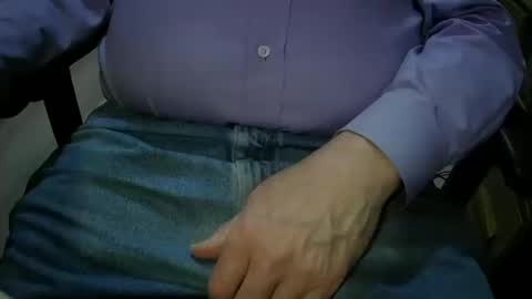 Snapshot of justme39057 chatting on 10-13-25, 01:16 Justme39057 online show from 10-13-25, 01:16