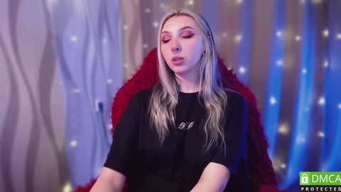 justmeowgirl online show from 01-29-25, 05:40