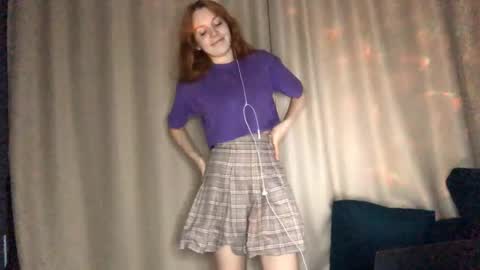 Lina online show from 09-29-25, 07:51