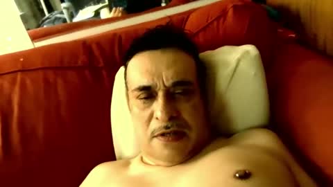 Snapshot of justsluttin chatting on 01-05-26, 06:11 ameturebate online show from 01-05-26, 06:11