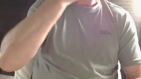 Snapshot of justyates chatting on 10-13-25, 08:14 Just Yates online show from 10-13-25, 08:14