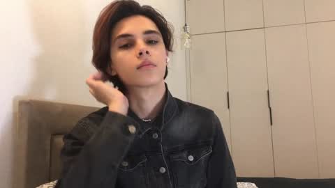 Snapshot of k0sta_32 chatting on 12-29-24, 05:53 k0sta online show from 12-29-24, 05:53