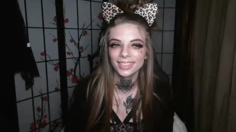 Snapshot of k8x4u chatting on 01-20-25, 05:15 K8X4U LOVE ME online show from 01-20-25, 05:15