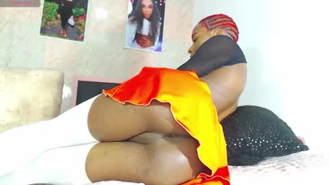 Snapshot of k_stormi_ chatting on 11-01-25, 01:18 STORMI online show from 11-01-25, 01:18