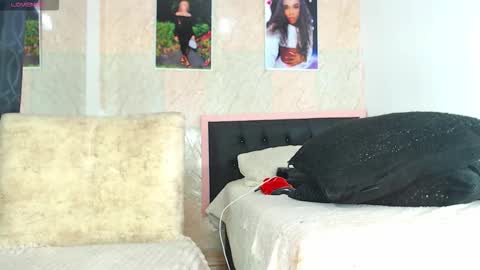 Snapshot of k_stormi_ chatting on 11-29-25, 01:41 STORMI online show from 11-29-25, 01:41