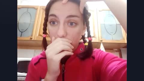 Nika online show from 10-22-25, 04:29