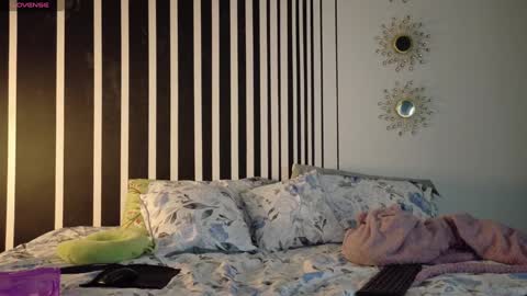 Snapshot of kad_kad chatting on 01-15-25, 07:23 Kanela online show from 01-15-25, 07:23