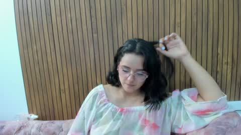 Kyelie online show from 01-06-25, 03:31