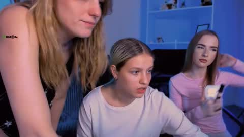 Snapshot of kaela_spell_ chatting on 11-23-25, 09:25 kaela_spell_ online show from 11-23-25, 09:25