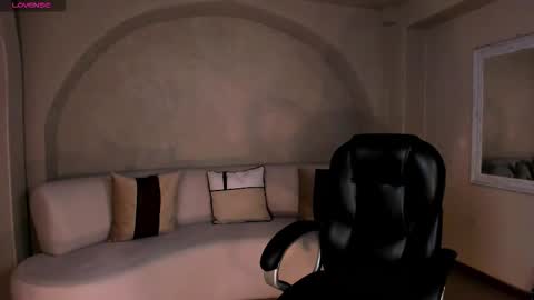 Kaia Ferreira online show from 10-18-25, 12:28