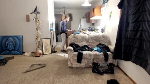 Kaiku77 online show from 12-22-25, 07:38