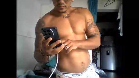 Snapshot of kail_1111 chatting on 12-05-25, 04:14 kail_1111 online show from 12-05-25, 04:14