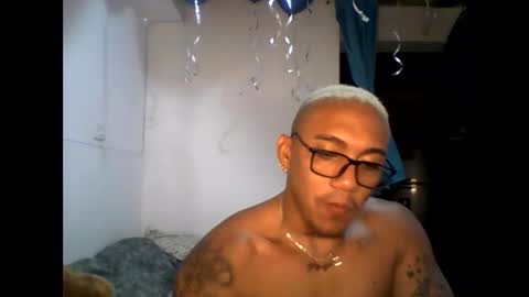 Snapshot of kail_1111 chatting on 12-15-25, 03:00 kail_1111 online show from 12-15-25, 03:00