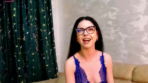 Snapshot of kailalewis chatting on 01-08-26, 06:32 Kaila Lewis online show from 01-08-26, 06:32