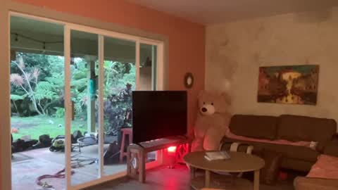 Snapshot of kaileeshy chatting on 09-13-25, 04:23 Kailee Smile online show from 09-13-25, 04:23