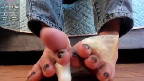 Kailin online show from 04-17-26, 01:03