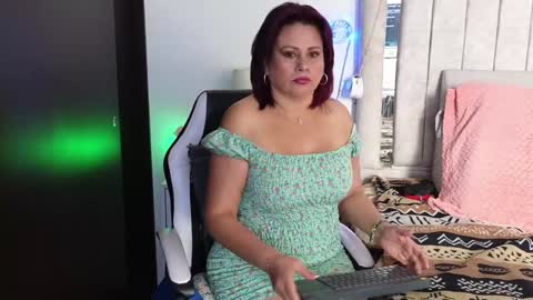 Snapshot of kaily_jonness chatting on 12-18-24, 05:42 kaily jonness online show from 12-18-24, 05:42