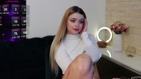 Kailyn online show from 12-06-24, 10:30