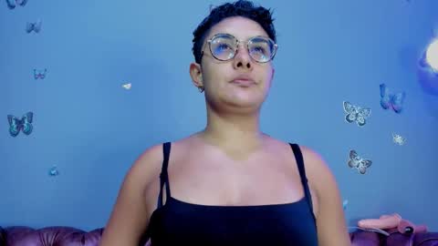 kaira_mosse_ online show from 11-26-25, 11:44