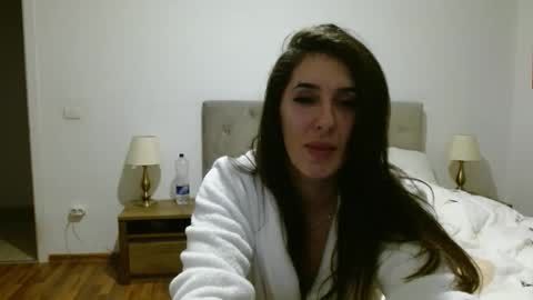 Snapshot of kairaember chatting on 12-17-25, 11:22 Kaira Ember online show from 12-17-25, 11:22