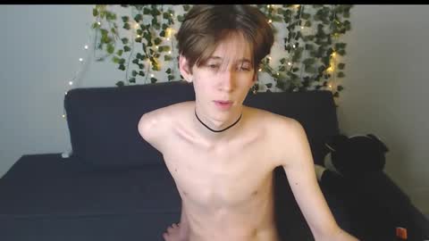 Snapshot of kaislutx chatting on 09-20-25, 09:05 slutkai online show from 09-20-25, 09:05