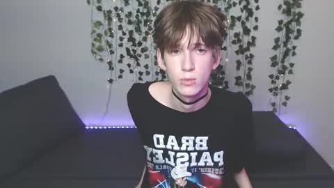 Snapshot of kaislutx chatting on 10-19-25, 07:14 slutkai online show from 10-19-25, 07:14