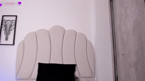 Snapshot of kaity_layne chatting on 01-21-25, 07:50 Kaity Lane online show from 01-21-25, 07:50