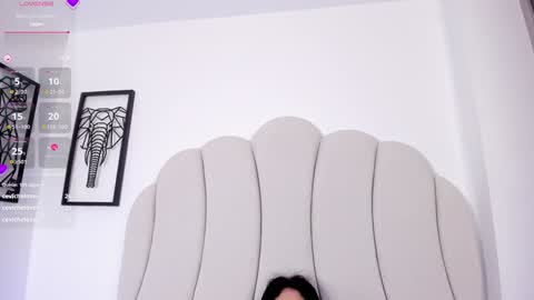 Snapshot of kaity_layne chatting on 02-01-25, 12:18 Kaity Lane online show from 02-01-25, 12:18