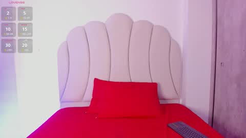 Snapshot of kaity_layne chatting on 11-24-25, 11:48 Kaity Lane online show from 11-24-25, 11:48