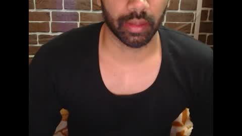 Snapshot of kaku69696 chatting on 01-01-25, 06:05 Vicky online show from 01-01-25, 06:05