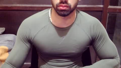 Snapshot of kaku69696 chatting on 10-29-25, 06:09 Vicky online show from 10-29-25, 06:09