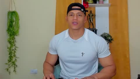 Snapshot of kale_tomson chatting on 01-08-25, 10:48 kale thomson online show from 01-08-25, 10:48