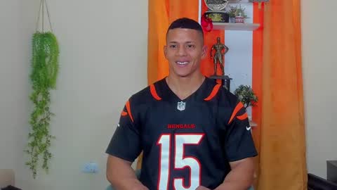 Snapshot of kale_tomson chatting on 02-13-25, 02:52 kale thomson online show from 02-13-25, 02:52