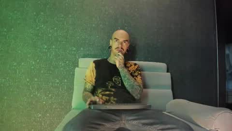 Kale online show from 11-10-25, 10:58